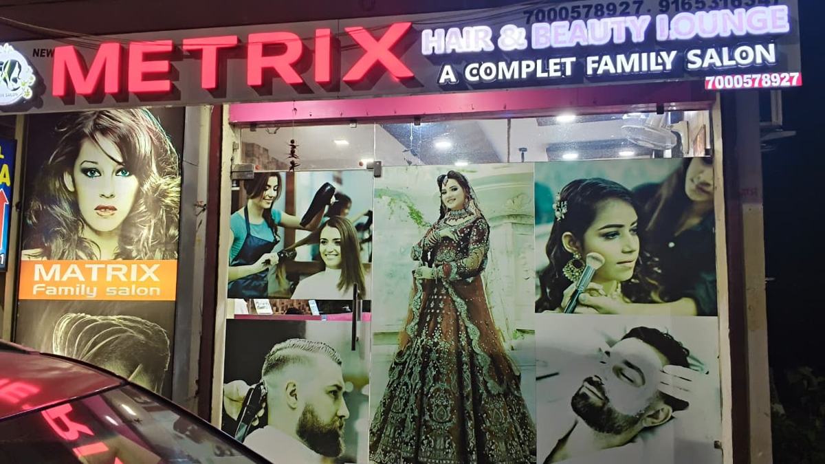 Metrix Beauty Studio: Metrix Hair & Beauty Lounge storefront